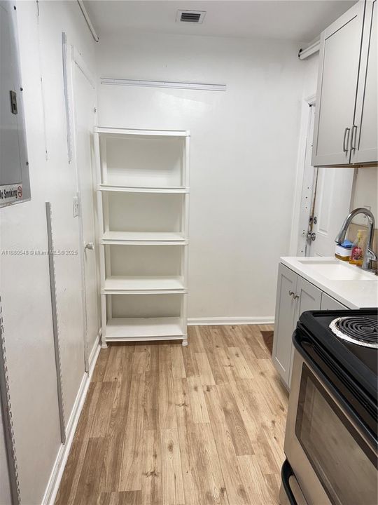 В аренду: $1,300 (1 спален, 1 ванн, 2678 Квадратных фут)