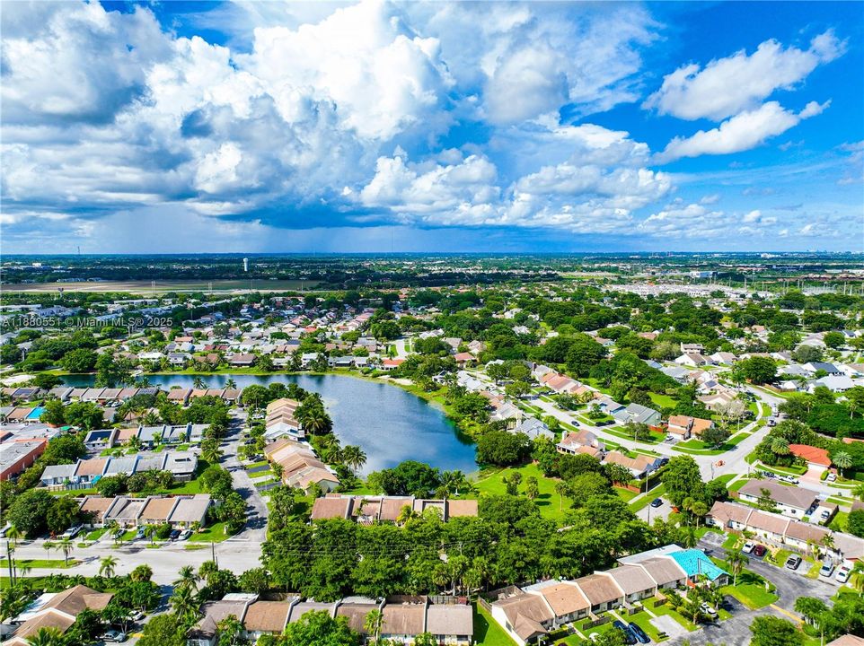 Active With Contract: $245,000 (2 beds, 2 baths, 1120 Square Feet)