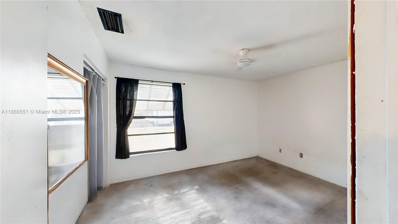 Active With Contract: $245,000 (2 beds, 2 baths, 1120 Square Feet)