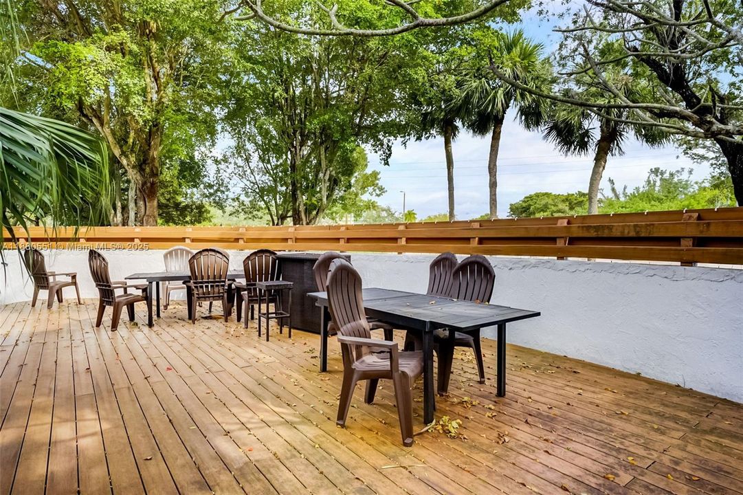 Active With Contract: $245,000 (2 beds, 2 baths, 1120 Square Feet)