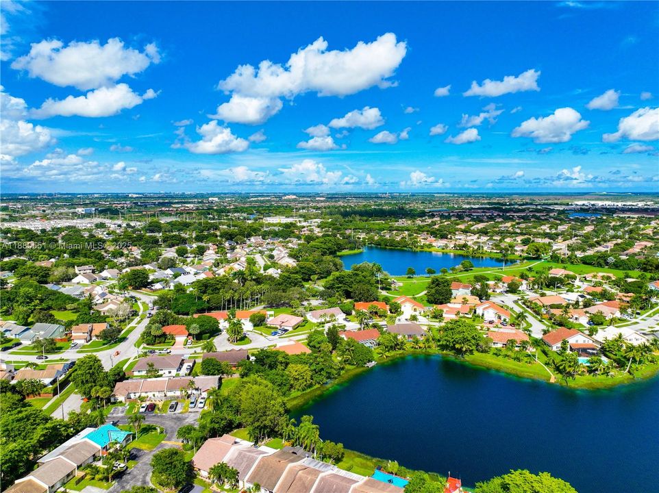 Active With Contract: $245,000 (2 beds, 2 baths, 1120 Square Feet)