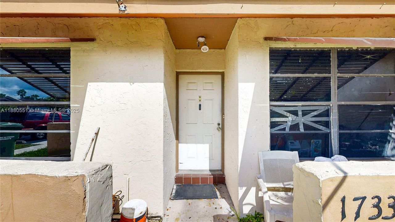 Active With Contract: $245,000 (2 beds, 2 baths, 1120 Square Feet)