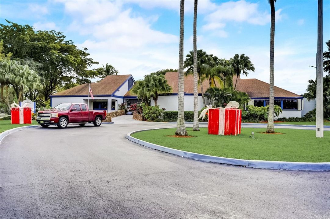 Active With Contract: $245,000 (2 beds, 2 baths, 1120 Square Feet)