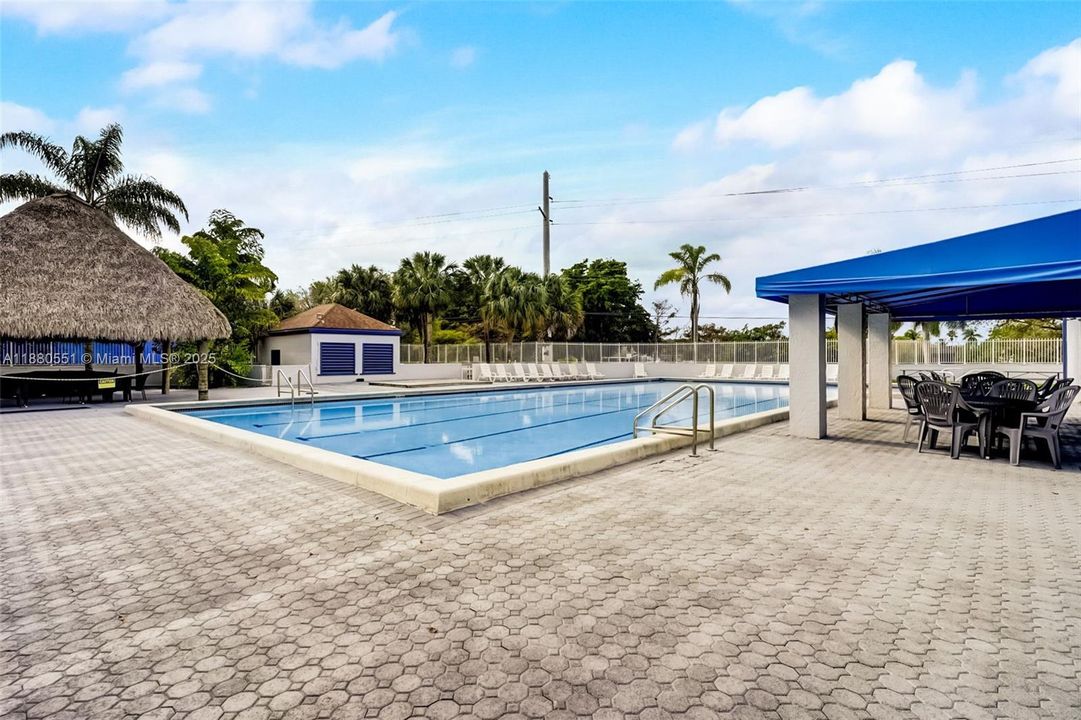 Active With Contract: $245,000 (2 beds, 2 baths, 1120 Square Feet)