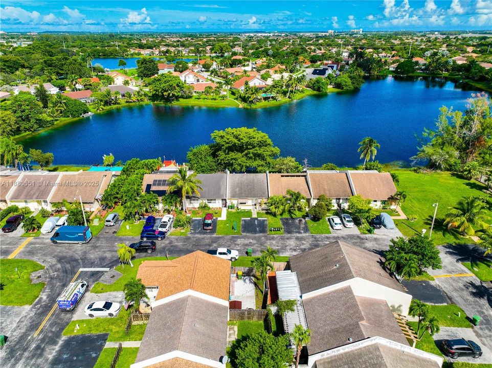 Active With Contract: $245,000 (2 beds, 2 baths, 1120 Square Feet)