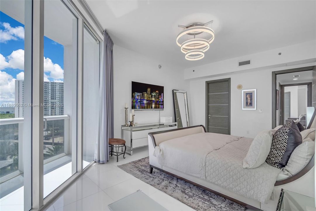 Недавно продано: $1,795,000 (3 спален, 3 ванн, 2327 Квадратных фут)