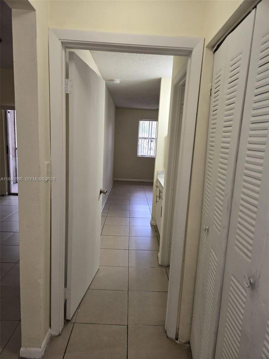 Activo con contrato: $219,900 (2 camas, 2 baños, 1084 Pies cuadrados)