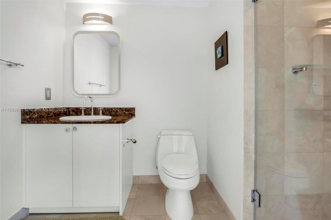 待售: $2,250,000 (3 贝兹, 3 浴室, 1840 平方英尺)