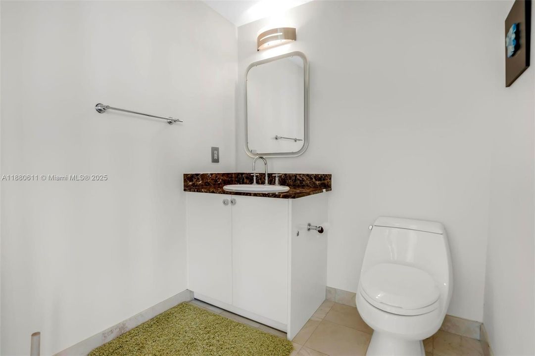 待售: $2,250,000 (3 贝兹, 3 浴室, 1840 平方英尺)