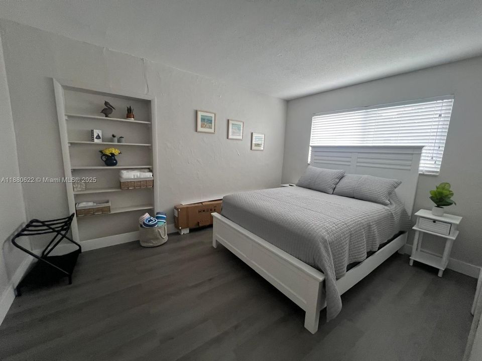 合同活跃: $3,800 (3 贝兹, 2 浴室, 0 平方英尺)