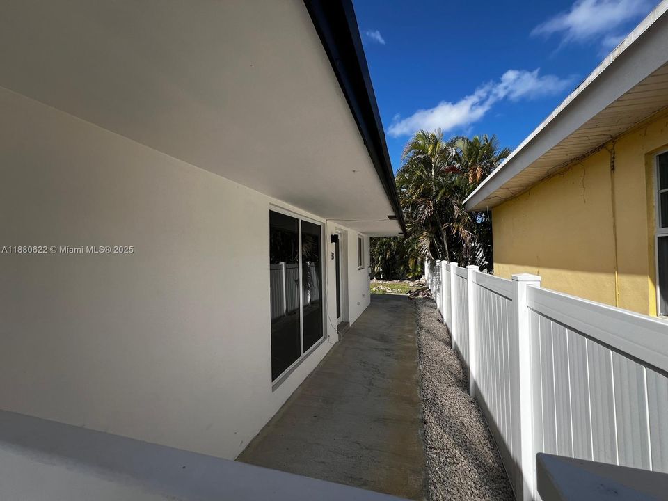 合同活跃: $3,800 (3 贝兹, 2 浴室, 0 平方英尺)