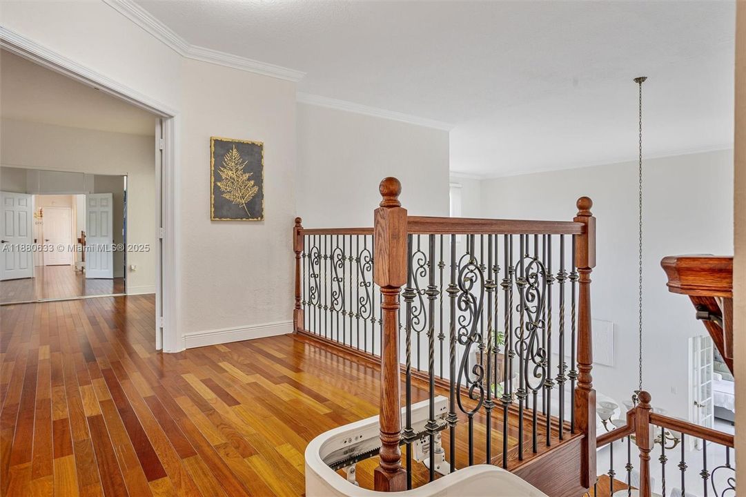 最近售出: $1,449,000 (5 贝兹, 4 浴室, 3719 平方英尺)