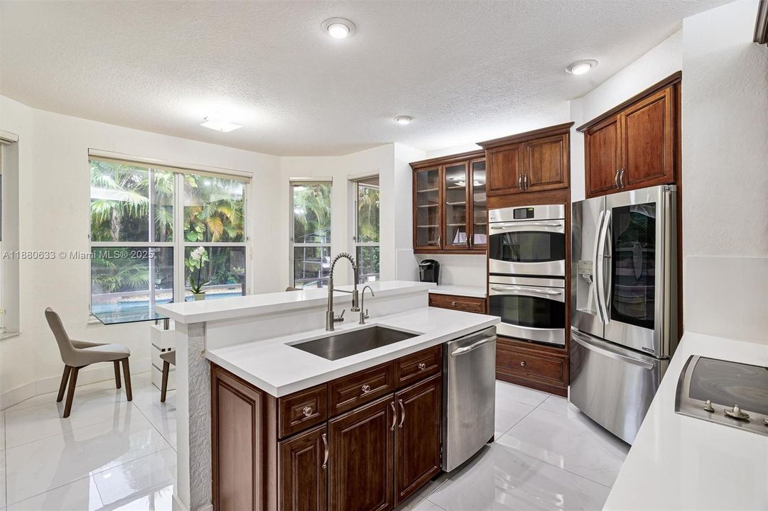 最近售出: $1,449,000 (5 贝兹, 4 浴室, 3719 平方英尺)