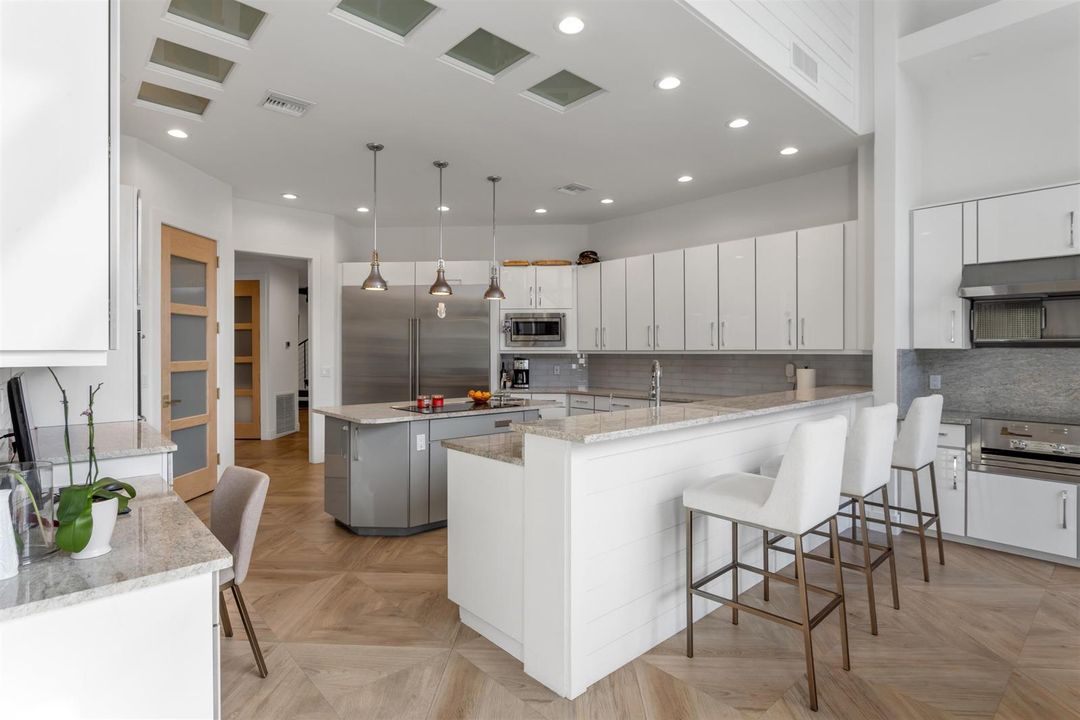 KITCHEN_RIGHT
