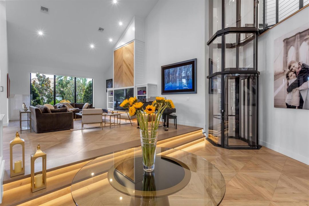 FOYER_TO_LIVING_ANGLE