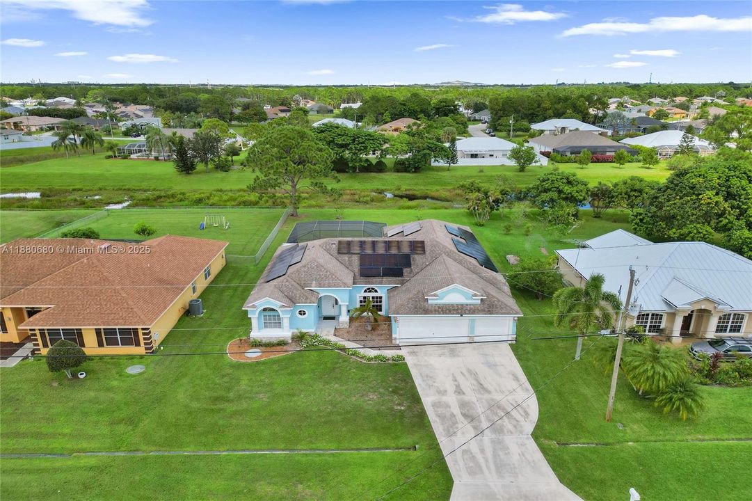 Active With Contract: $499,900 (4 beds, 3 baths, 2409 Square Feet)