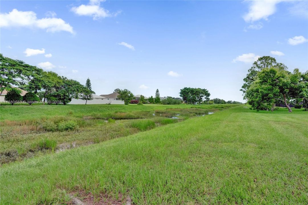 Active With Contract: $499,900 (4 beds, 3 baths, 2409 Square Feet)