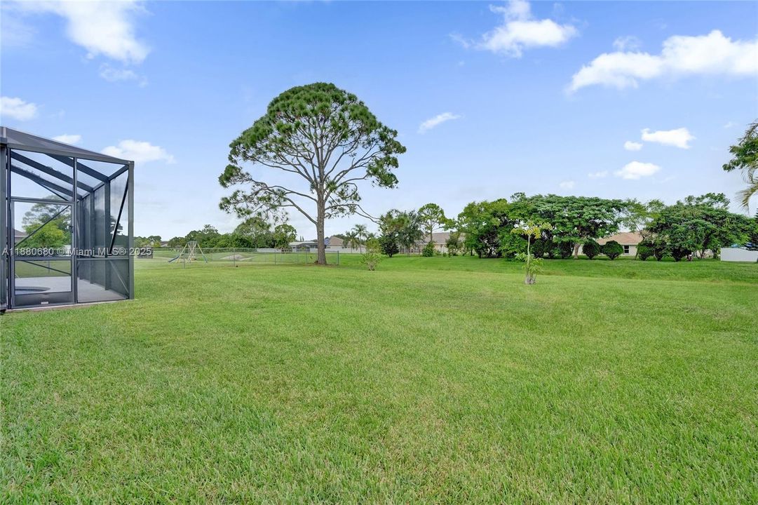 Active With Contract: $499,900 (4 beds, 3 baths, 2409 Square Feet)