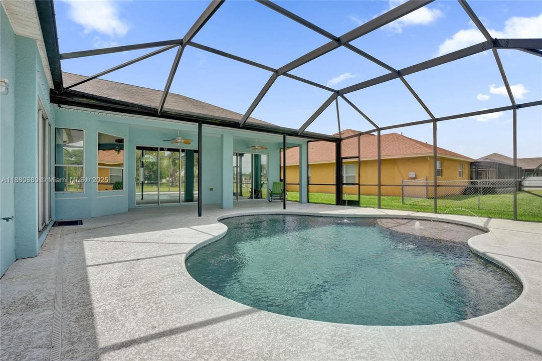 Active With Contract: $499,900 (4 beds, 3 baths, 2409 Square Feet)