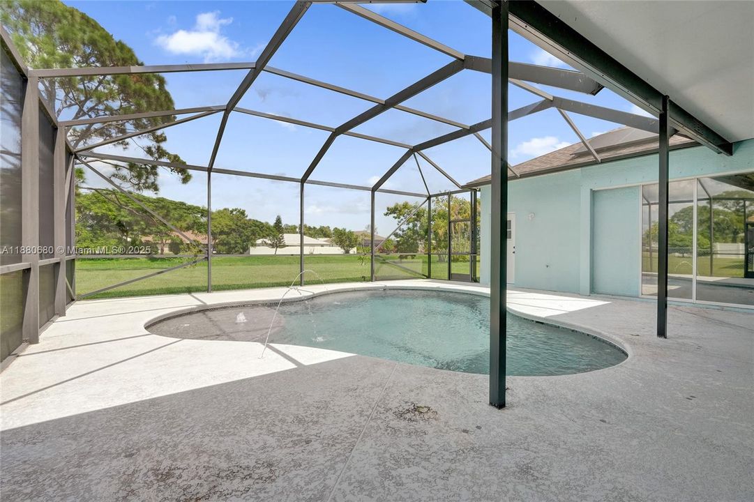 Active With Contract: $499,900 (4 beds, 3 baths, 2409 Square Feet)