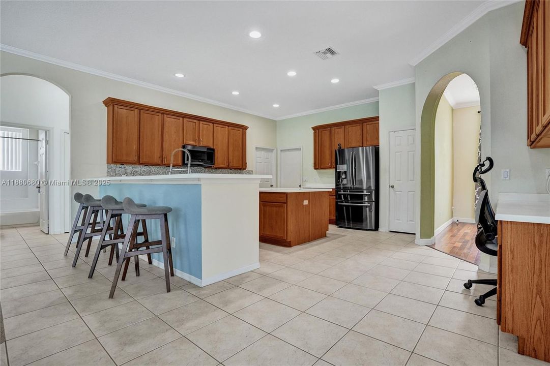 Active With Contract: $499,900 (4 beds, 3 baths, 2409 Square Feet)