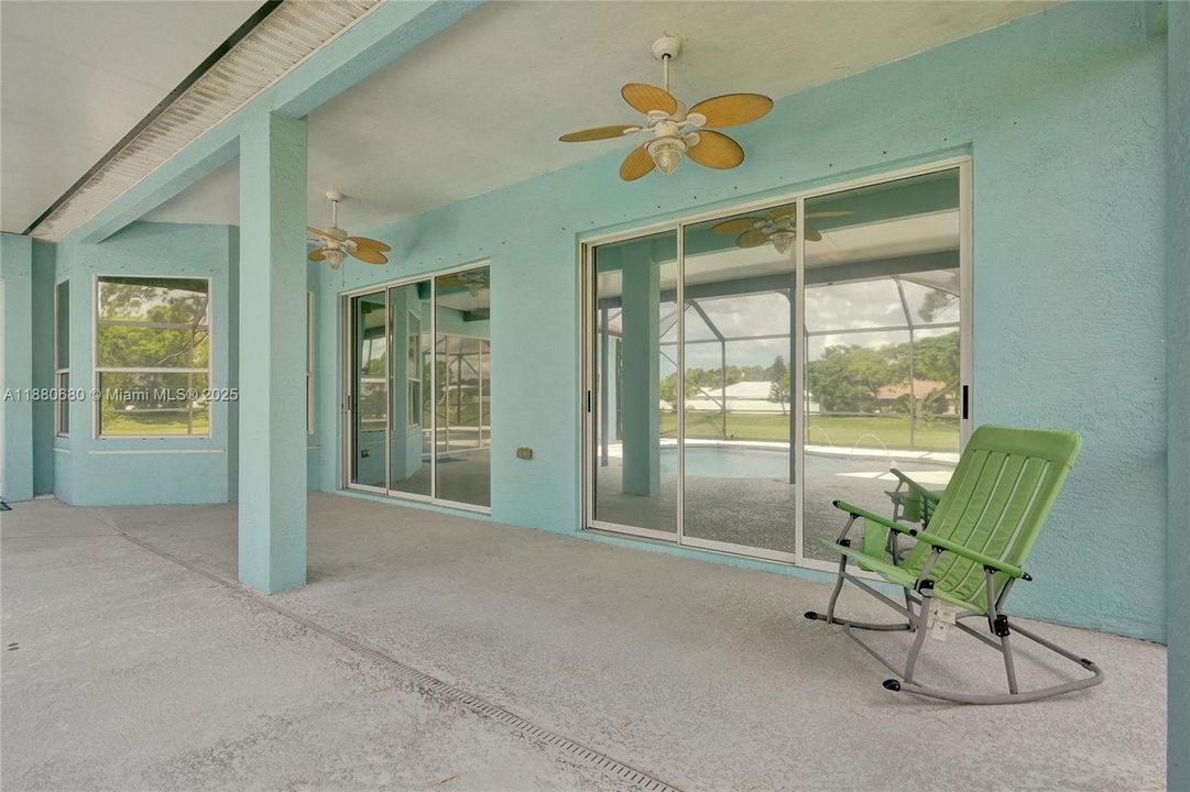 Active With Contract: $499,900 (4 beds, 3 baths, 2409 Square Feet)