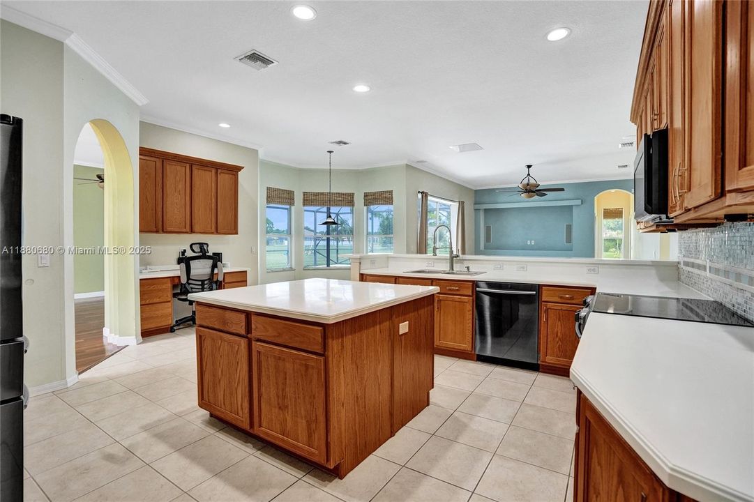 Active With Contract: $499,900 (4 beds, 3 baths, 2409 Square Feet)