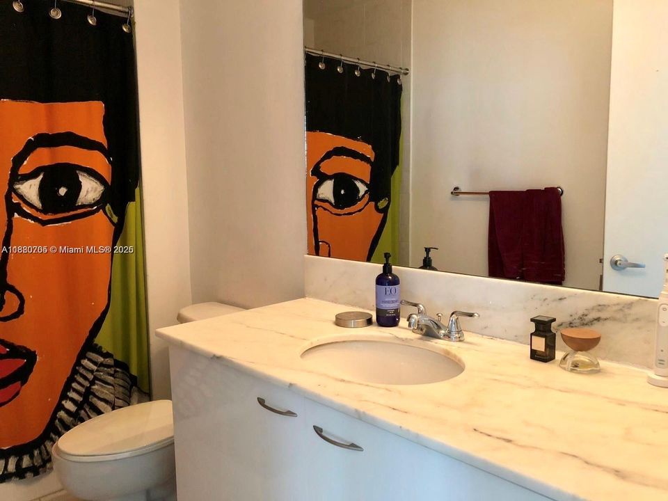 Recently Rented: $2,000 (0 beds, 1 baths, 620 Square Feet)