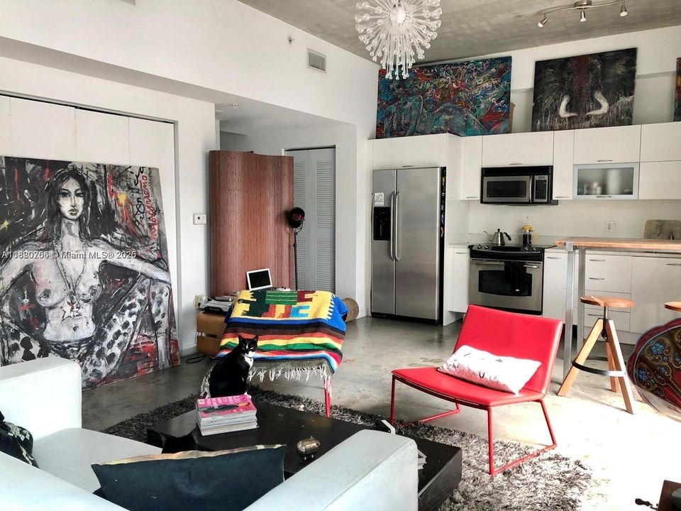 Recently Rented: $2,000 (0 beds, 1 baths, 620 Square Feet)