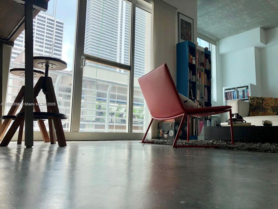 Recently Rented: $2,000 (0 beds, 1 baths, 620 Square Feet)