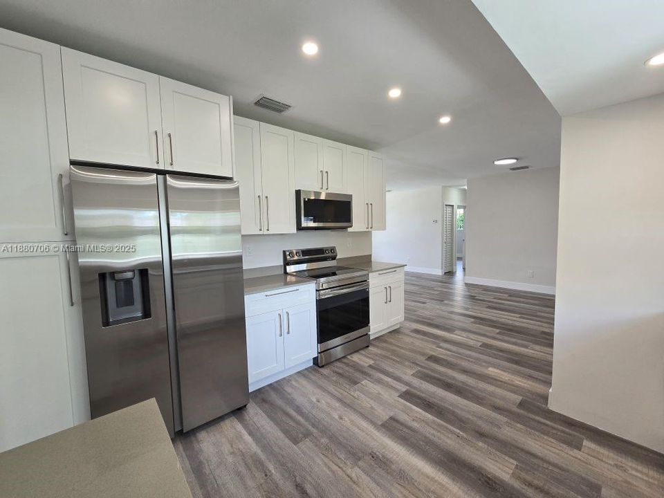 For Sale: $639,000 (4 beds, 2 baths, 1602 Square Feet)