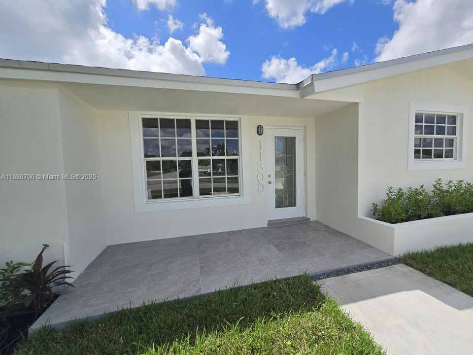 For Sale: $639,000 (4 beds, 2 baths, 1602 Square Feet)