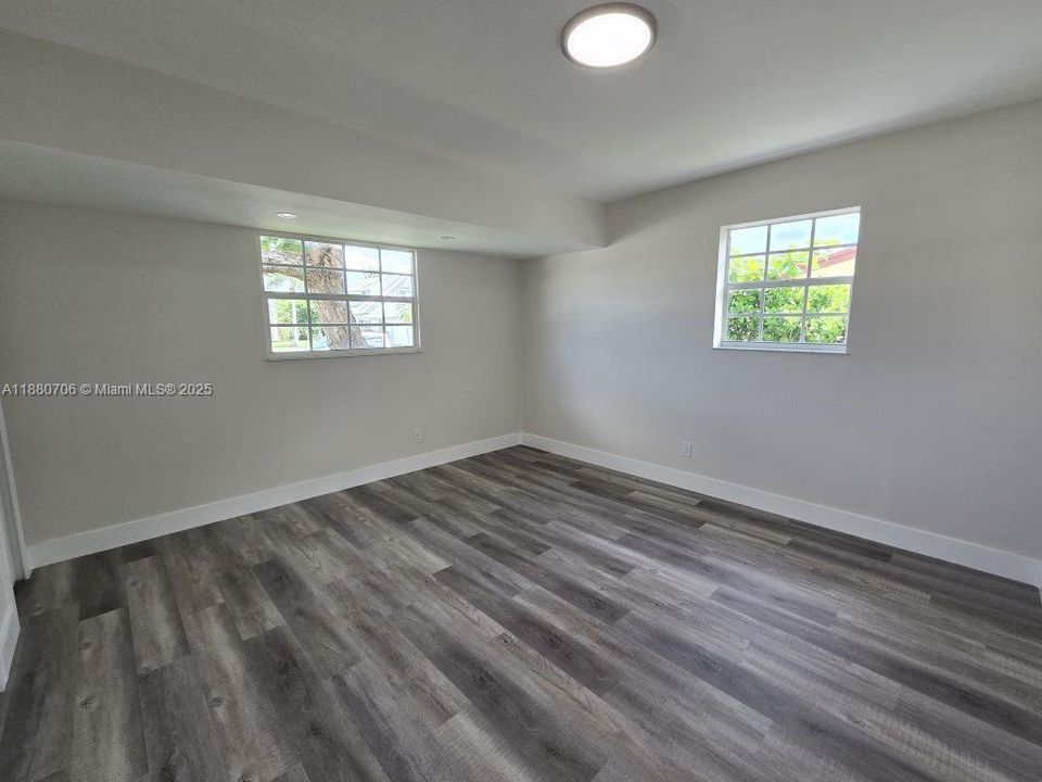 For Sale: $639,000 (4 beds, 2 baths, 1602 Square Feet)