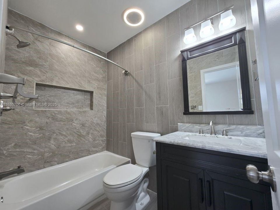 For Sale: $639,000 (4 beds, 2 baths, 1602 Square Feet)