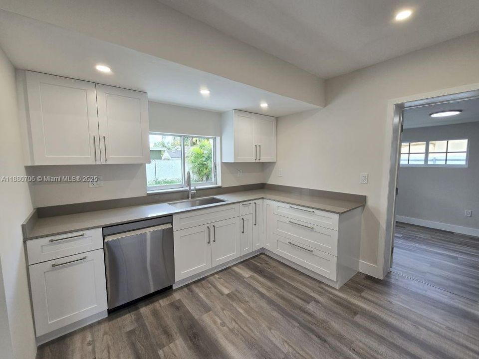 For Sale: $639,000 (4 beds, 2 baths, 1602 Square Feet)