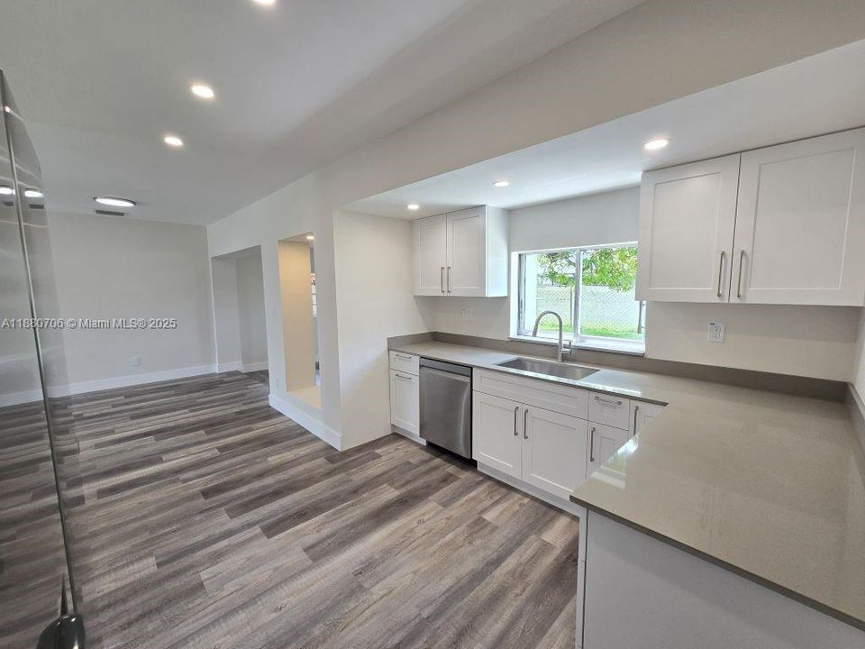 For Sale: $639,000 (4 beds, 2 baths, 1602 Square Feet)