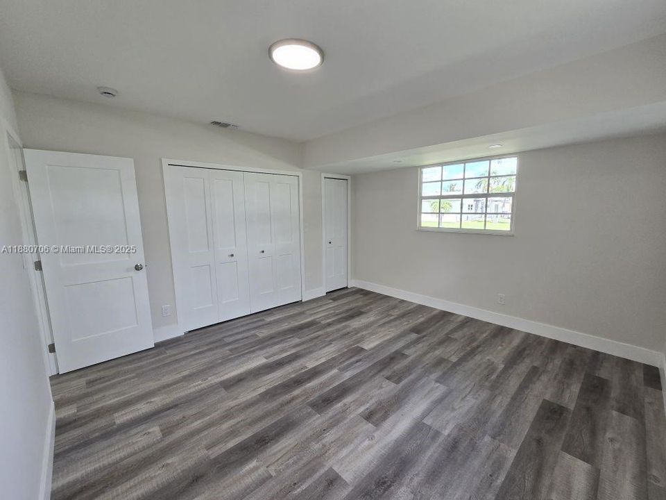 For Sale: $639,000 (4 beds, 2 baths, 1602 Square Feet)