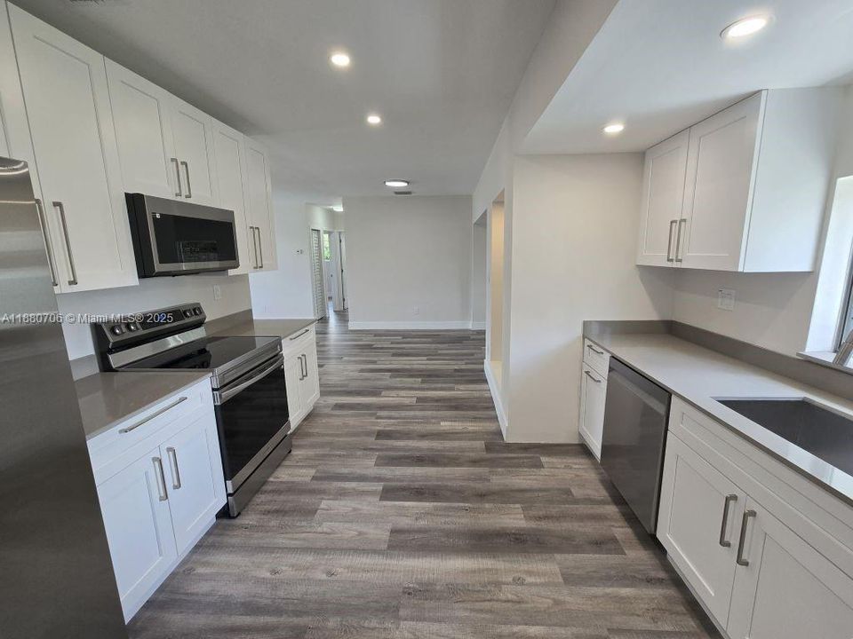 For Sale: $639,000 (4 beds, 2 baths, 1602 Square Feet)