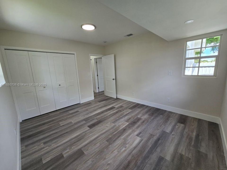 For Sale: $639,000 (4 beds, 2 baths, 1602 Square Feet)