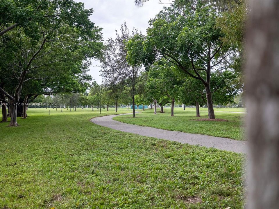 Active With Contract: $189,900 (2 beds, 2 baths, 1112 Square Feet)