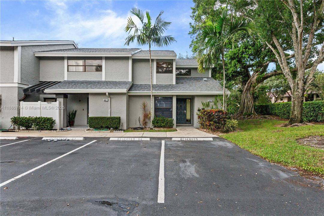 Недавно продано: $415,000 (3 спален, 2 ванн, 1556 Квадратных фут)