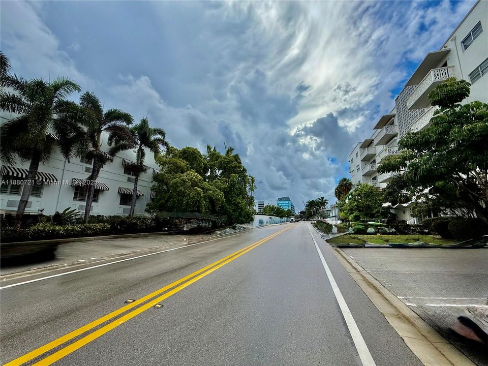 En Venta: $293,000 (1 camas, 1 baños, 919 Pies cuadrados)