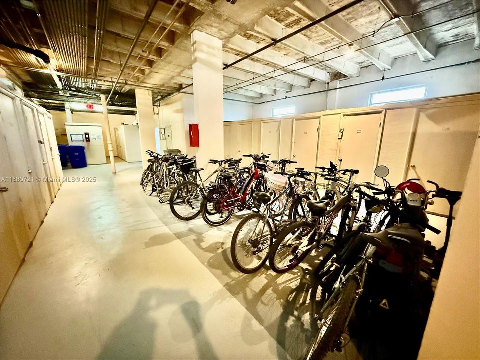 En Venta: $293,000 (1 camas, 1 baños, 919 Pies cuadrados)