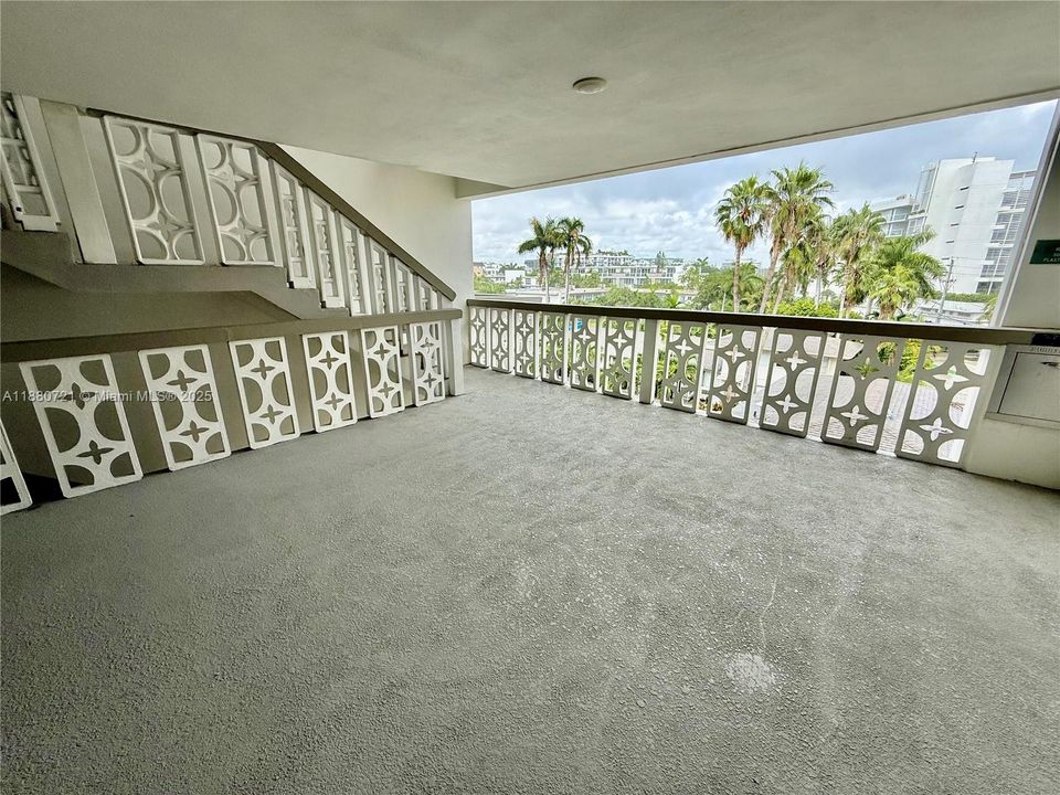 En Venta: $293,000 (1 camas, 1 baños, 919 Pies cuadrados)