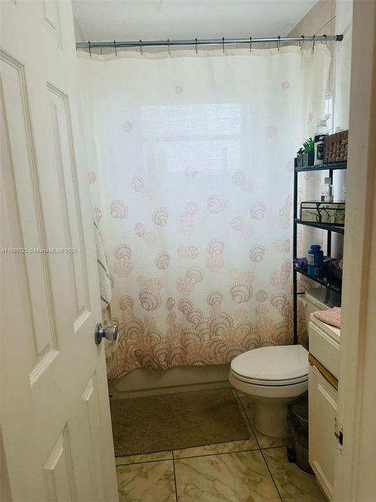 Под контрактом: $1,650 (1 спален, 1 ванн, 0 Квадратных фут)