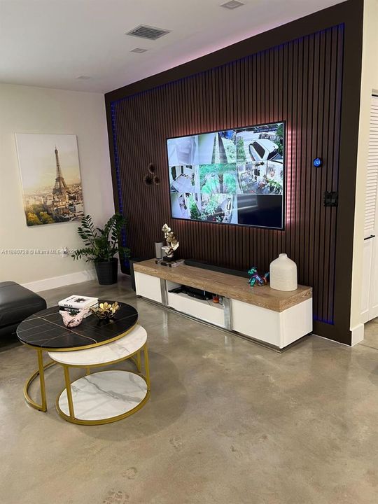 En Venta: $730,000 (3 camas, 2 baños, 1590 Pies cuadrados)