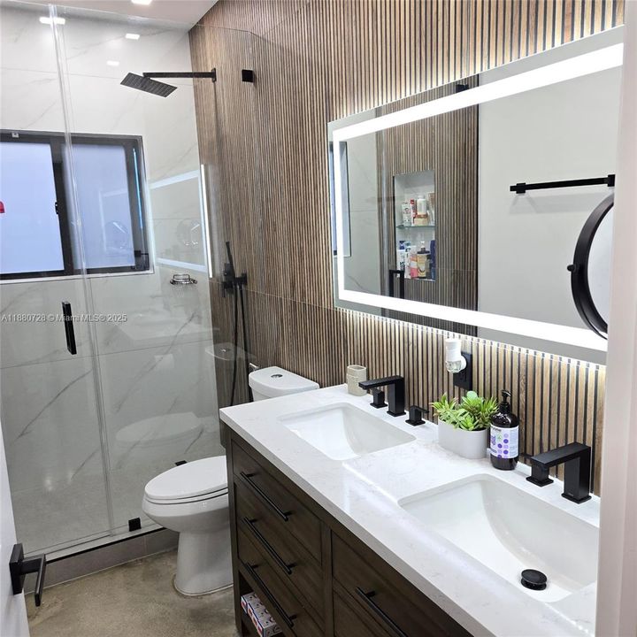 En Venta: $730,000 (3 camas, 2 baños, 1590 Pies cuadrados)