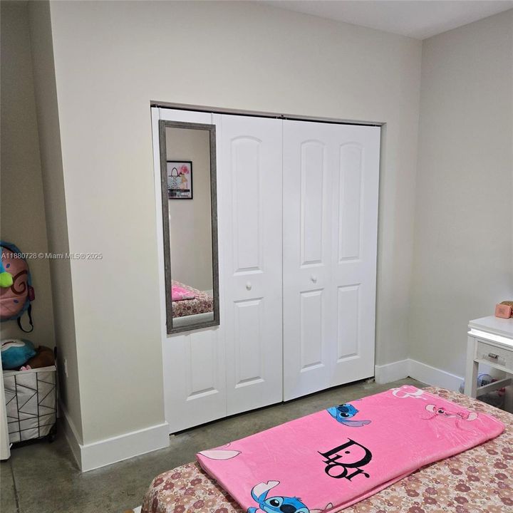 En Venta: $730,000 (3 camas, 2 baños, 1590 Pies cuadrados)