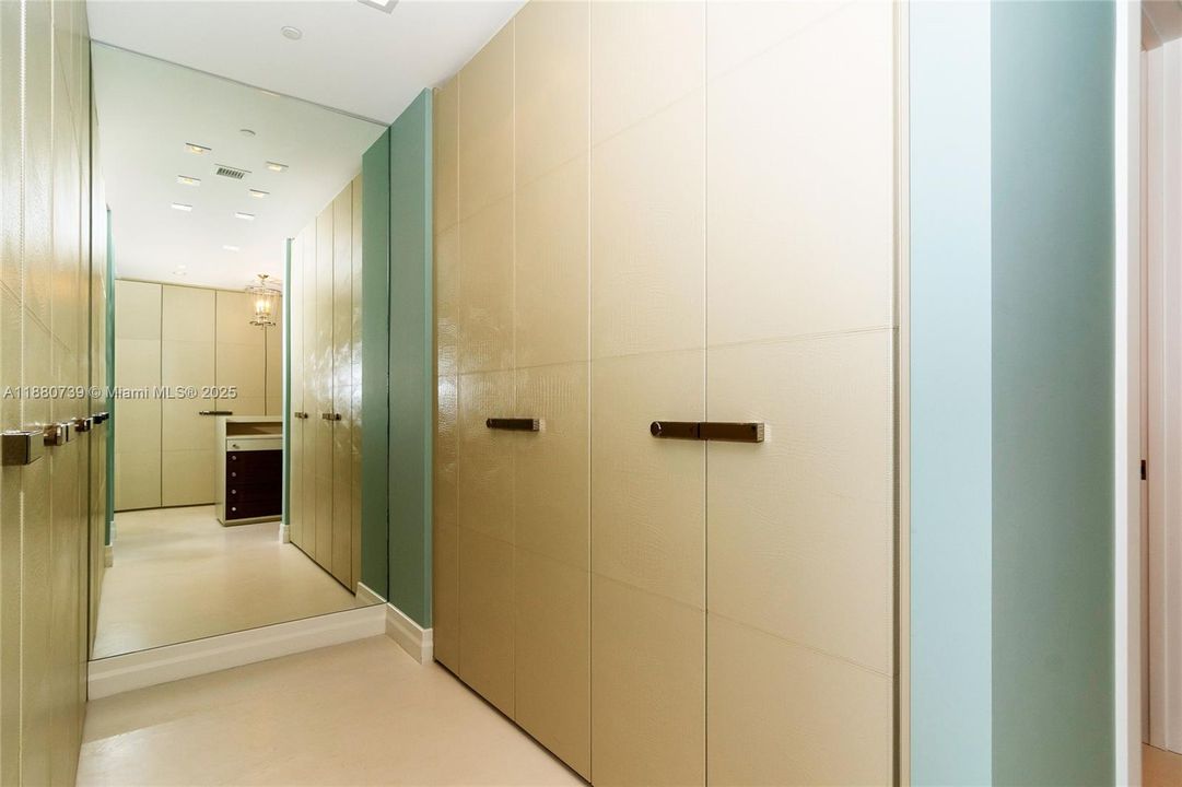 待售: $7,800,000 (4 贝兹, 6 浴室, 4609 平方英尺)