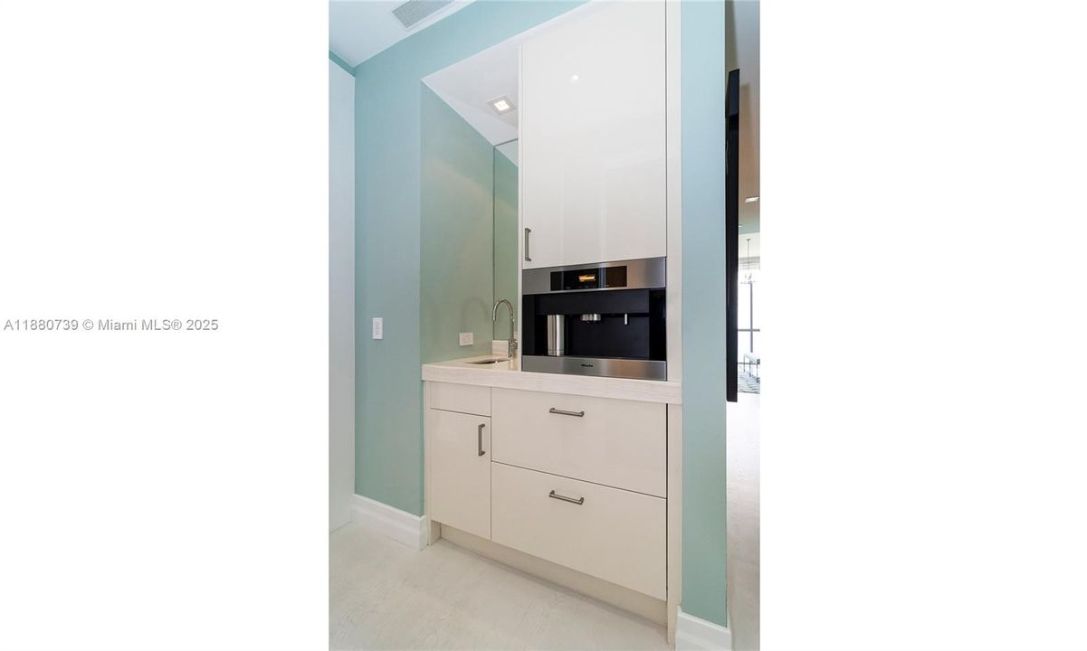 待售: $7,800,000 (4 贝兹, 6 浴室, 4609 平方英尺)